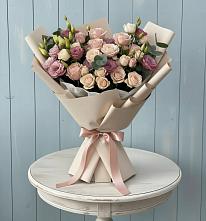 Букет цветов из:  Розы и Лизиантусы в Лобне