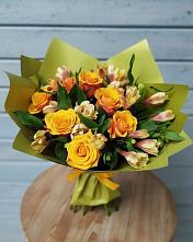 Букет цветов из:  Альстромерии и Розы в Лобне