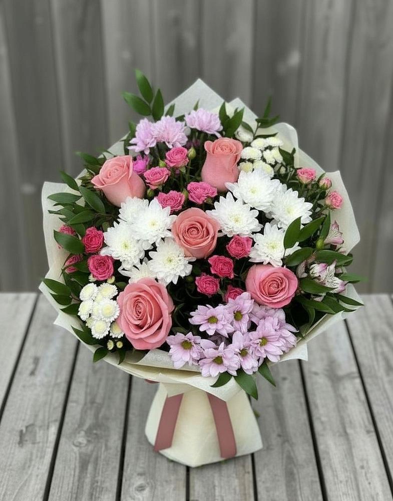 Букет цветов из: Альстромерии, Гвоздики, Розы и Хризантемы в Лобне
