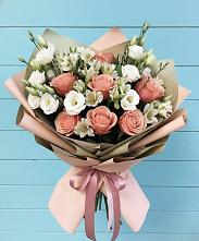 Букет цветов из:  Розы, Альстромерии и Лизиантусы в Лобне