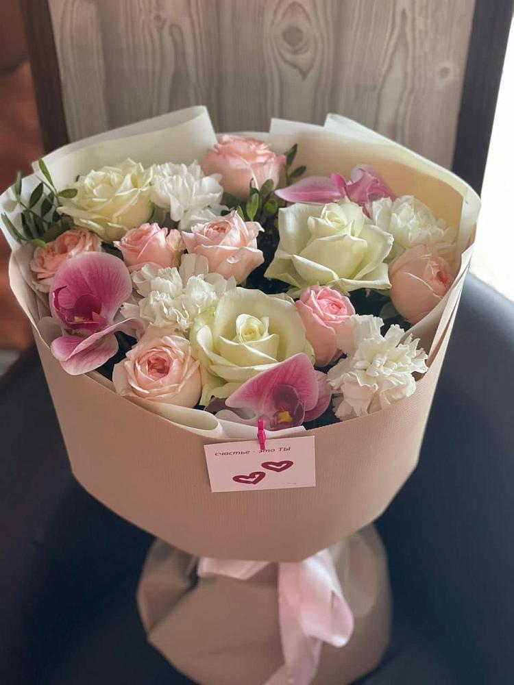 Букет цветов из: Орхидеи, Розы и Гвоздики в Лобне