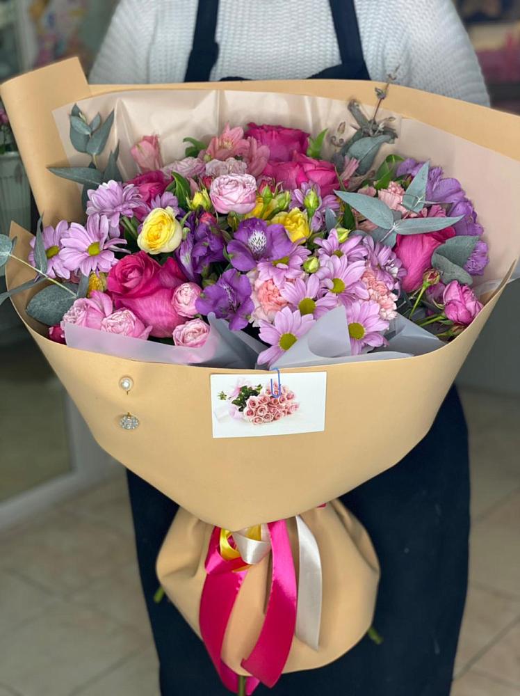 Букет цветов из: Хризантемы, Гвоздики и Альстромерии в Лобне