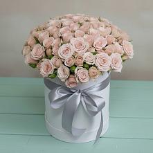 Цветочная композиция из Розы в шляпной коробке в Лобне