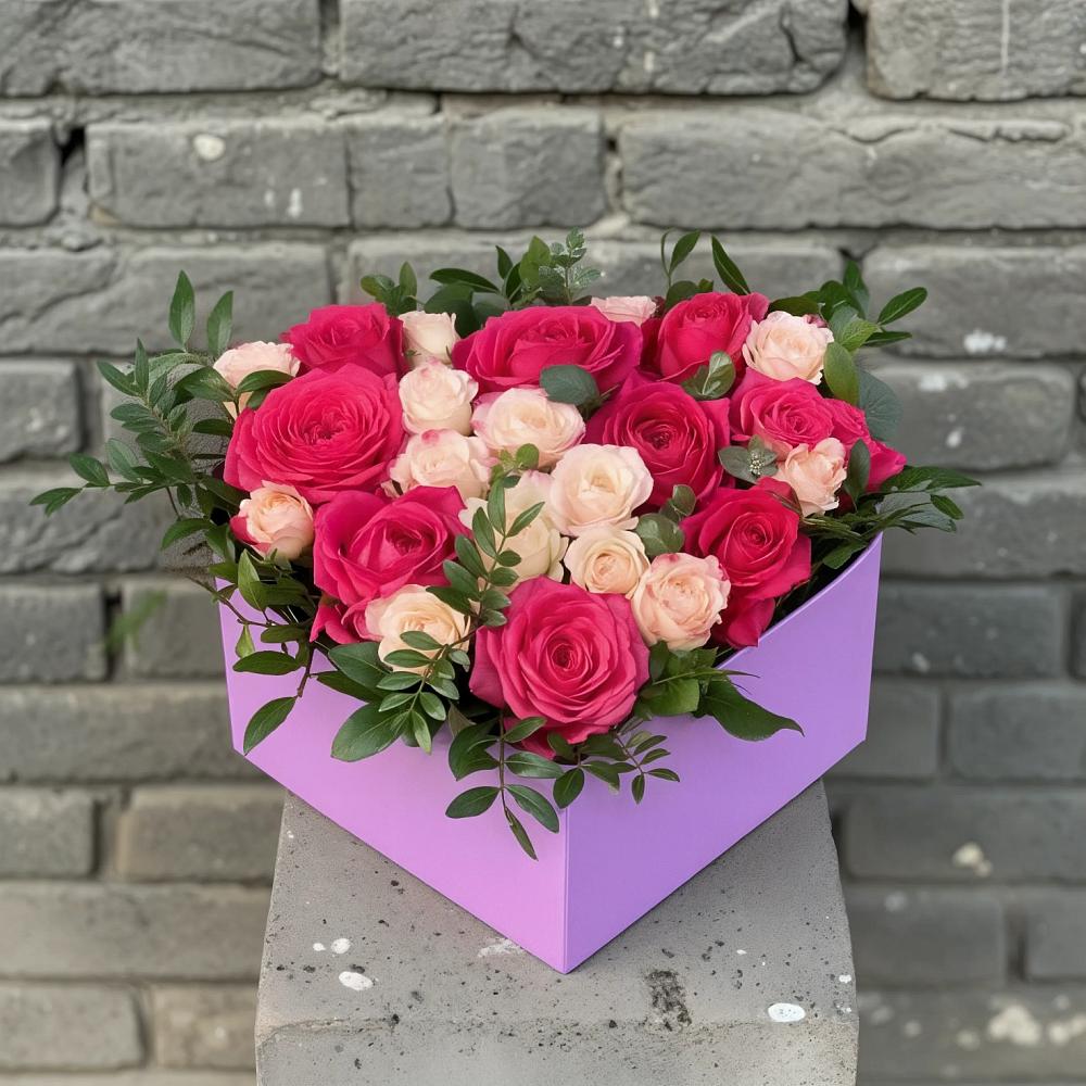 Цветочная композиция из Розы в коробке в Лобне