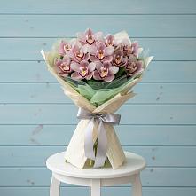 Букет цветов из:  Орхидеи и Розы в Лобне
