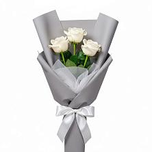 Букет 3 белые розы в Лобне