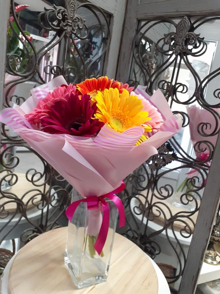 Букет цветов из: Герберы в Лобне