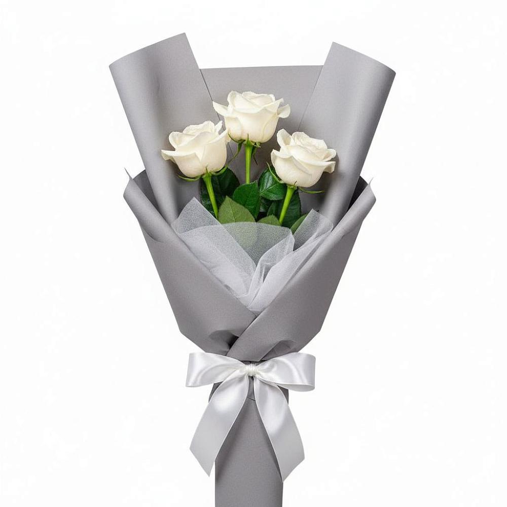 Букет 3 белые розы в Лобне