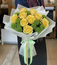 Букет цветов из:  Хризантемы и Розы в Лобне