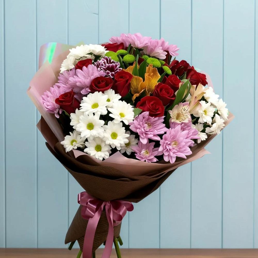 Букет цветов из: Розы, Хризантемы и Альстромерии в Лобне