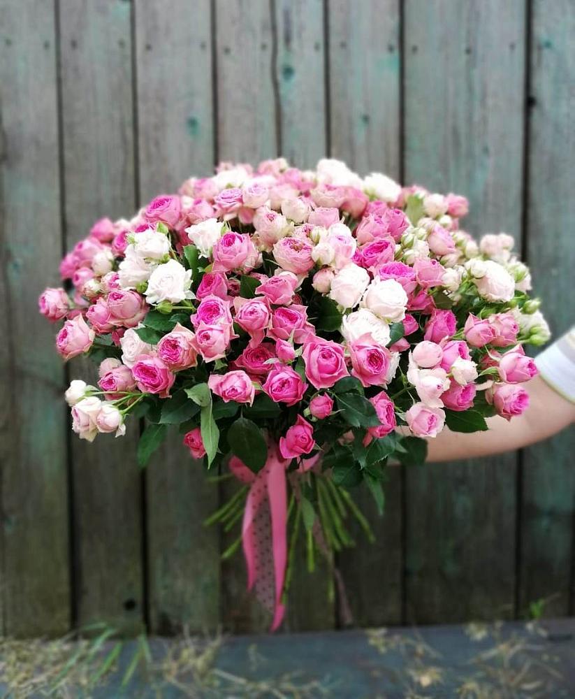 Букет Розовые кустовые розы Натали и Лав Лидия в Лобне