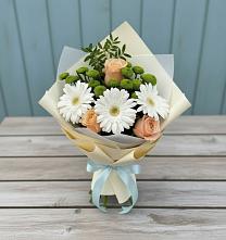 Букет цветов из:  Герберы, Розы и Хризантемы в Лобне