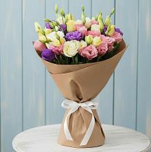 Букет цветов из:  Лизиантусы в Лобне