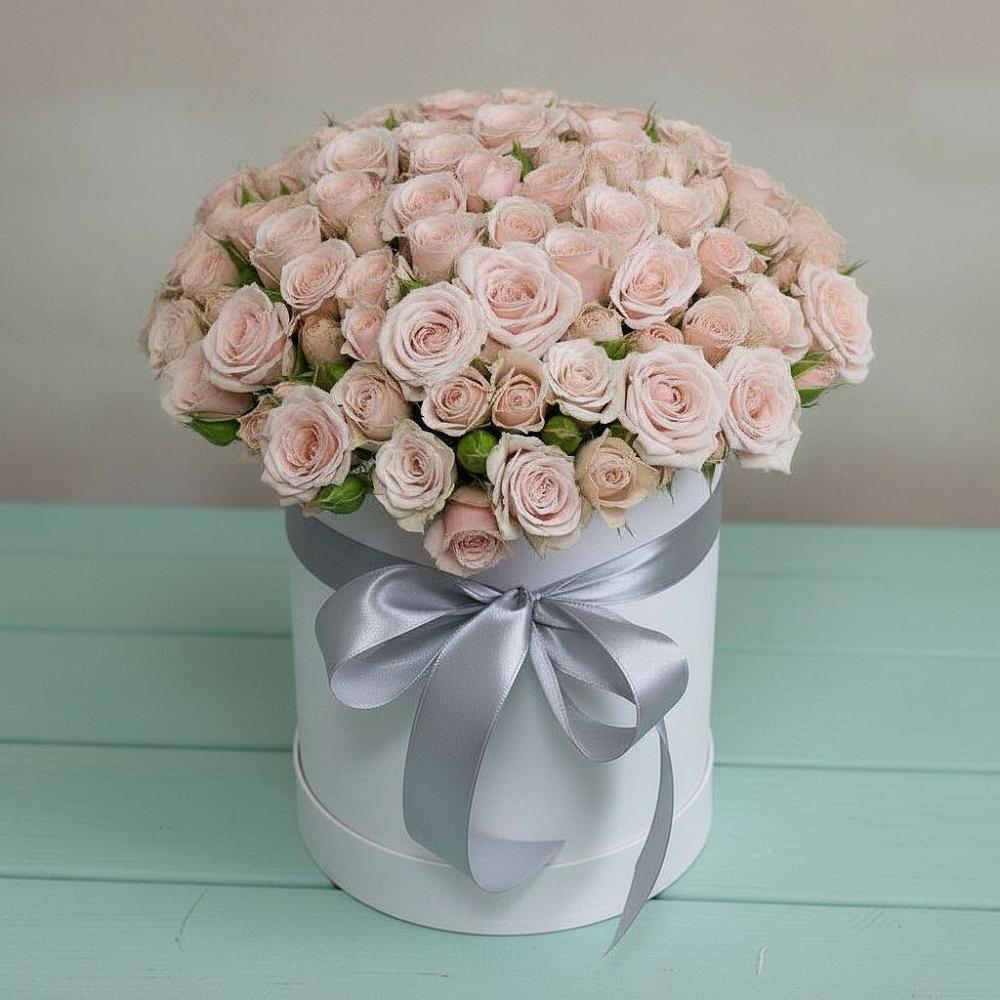 Цветочная композиция из Розы в шляпной коробке в Лобне